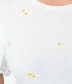 Polagram (Well Made) Plus Size Ivory & Daisy Embroidered Casual Top Sale