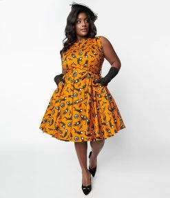 Miss Lulo, Inc. Plus Size Orange & Spooky Ghost Print Swing Dress