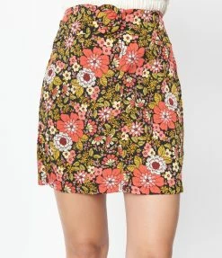 Molly Bracken Retro Red & Green Floral Mini Skirt