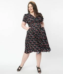 Clothing Unique Vintage Plus Size Black & Cherry Print Swing Dress