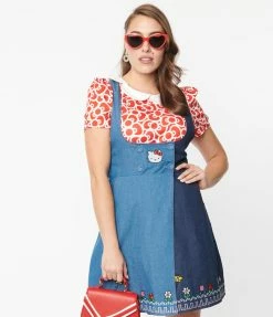 Clothing Hello Kitty X Smak Parlour Red & White All Over Bows Top