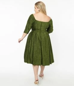 Unique Vintage Plus Size Green Velvet Lamar Swing Dress New Arrivals!