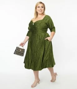 Unique Vintage Plus Size Green Velvet Lamar Swing Dress New Arrivals!