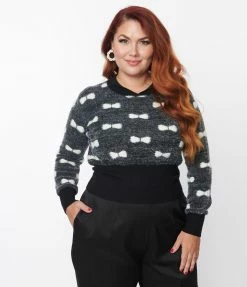 New Arrivals! Unique Vintage Plus Size Black & Ivory Bow Fuzzy Sweater