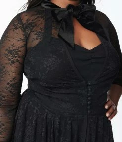 Unique Vintage Plus Size Black Floral Lace Tallullah Duster