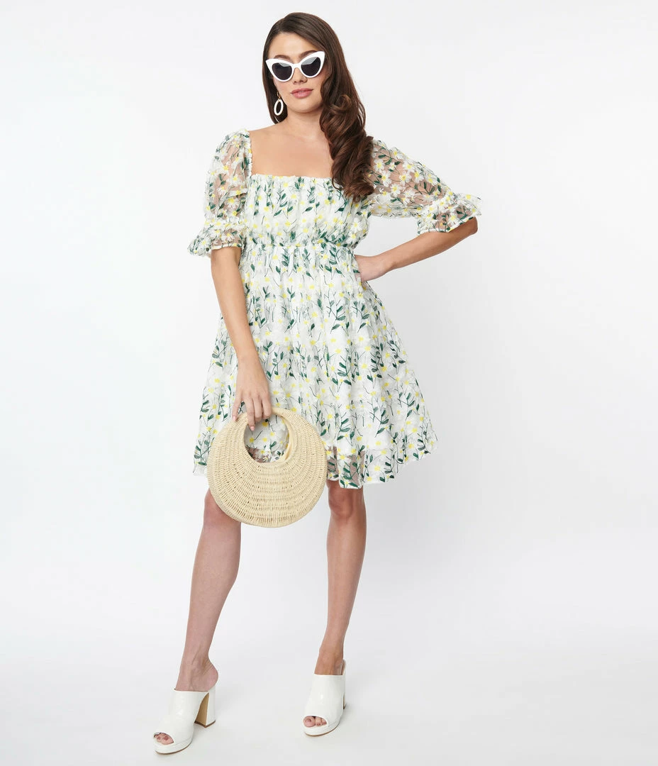 Sale Magnolia Place White & Green Daisy Tulle Babydoll