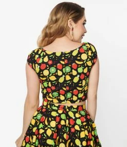Sale Magnolia Place Tropical Fruit Bounty Print May Crop Top