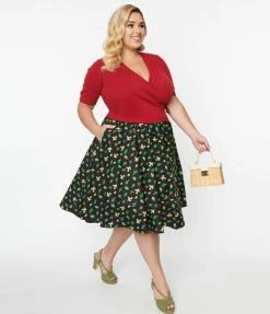 Magnolia Place Plus Size Black & Pin Dot Cacti Print Sally Swing Skirt