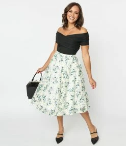Clothing Magnolia Place White Daisy Tulle Sally Swing Skirt