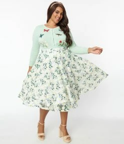 Magnolia Place Plus Size White Daisy Tulle Sally Swing Skirt