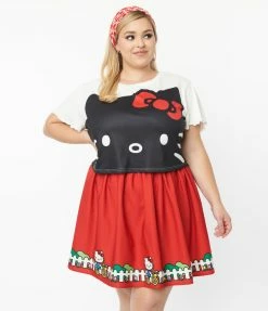 Clothing Hello Kitty X Smak Parlour Plus Size Black & White Boxy Crop Tee