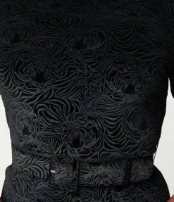 Unique Vintage Black Tiger Embossed Velvet Jaqueline Pencil Dress Clothing