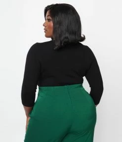 Clothing Unique Vintage Plus Size Black & Red Embroidered Poinsettia Bookworm Cardigan