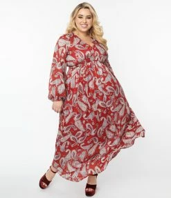 Trending Unique Vintage Plus Size Burgundy Paisley Buttercup Maxi Dress
