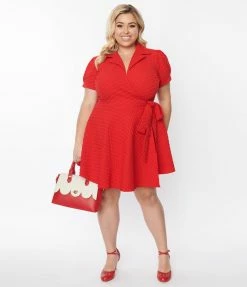 Trending Unique Vintage Plus Size Red Textured Houndstooth Wrap Dress