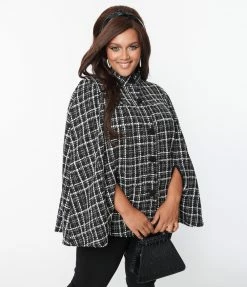 New Arrivals! Smak Parlour Plus Size Black & White Plaid Tweed Buttoned Cape Coat