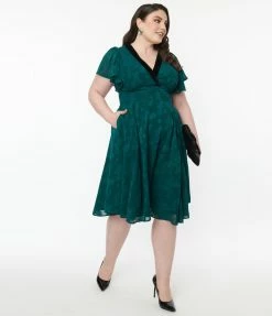 Unique Vintage Plus Size Emerald Floral Jacquard Swing Dress