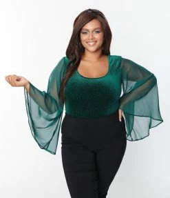 Smak Parlour Plus Size Emerald Velvet Bell Sleeve Bodysuit