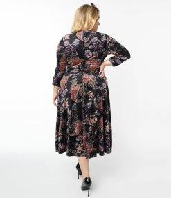 New Arrivals! Unique Vintage Plus Size Black Floral Textured Velvet Gilda Swing Dress