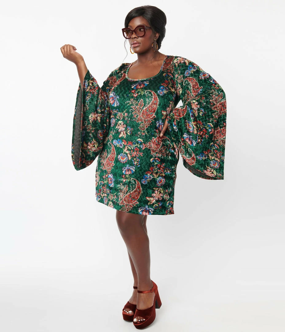 New Arrivals! Smak Parlour Plus Size Green & Red Paisley Velvet Downtown Scene Mini Dress