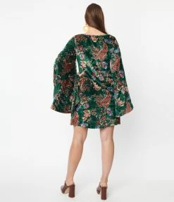 Smak Parlour Green & Red Paisley Velvet Downtown Scene Mini Dress