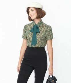 Smak Parlour Green & Leaves Chiffon Power Play Blouse