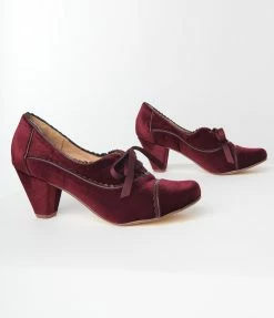 Demfon International (Chelsea Crew) Shoes Chelsea Crew Burgundy Velvet Scalloped Oxford Pumps
