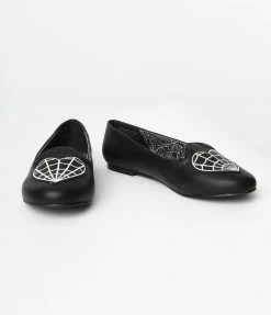 YRU (Strange Cvlt) Black Web Heart Flats