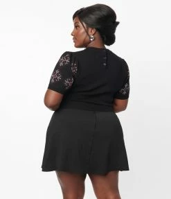 Smak Parlour Plus Size Black & White Snowflake Sweater