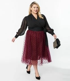 New Arrivals! Unique Vintage Plus Size Black Tulle & Burgundy Swiss Dots Hilty Skirt