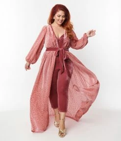 Unique Vintage Plus Size Rose Pink Heart Devore Velvet Hollywood Duster Clothing