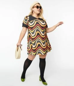 Smak Parlour Plus Size Yellow & Green Wavy Print Mini Dress New Arrivals!