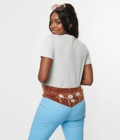 Fan Flair SmileyÃ‚Â® X Unique Vintage SmileyÃ‚Â® Daisy Unisex Graphic Tee