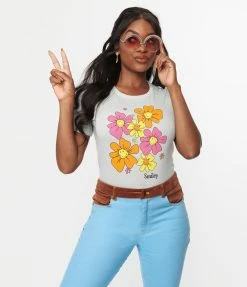 Fan Flair SmileyÃ‚Â® X Unique Vintage SmileyÃ‚Â® Daisy Unisex Graphic Tee