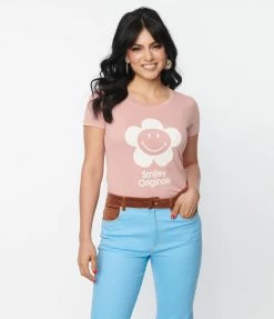 Fan Flair SmileyÃ‚Â® X Unique Vintage Pink & SmileyÃ‚Â® Daisy Original Unisex Graphic Tee