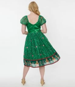 Clothing Unique Vintage Green Gingerbread Sprinkles Swing Dress