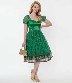Clothing Unique Vintage Green Gingerbread Sprinkles Swing Dress