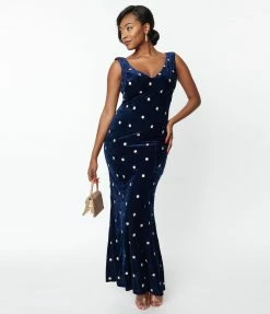 New Arrivals! Unique Vintage Navy Velvet & Cream Florals Goldwyn Gown