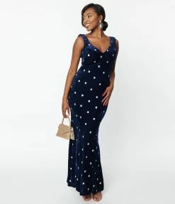New Arrivals! Unique Vintage Navy Velvet & Cream Florals Goldwyn Gown