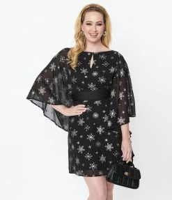 Clothing Smak Parlour Black & Silver Snowflake Social Climber Caftan