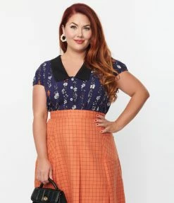 Pop Soda Trending Hell Bunny Plus Size Navy Floral Print Asta Blouse