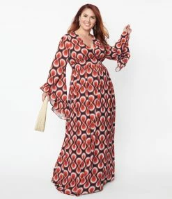 New Arrivals! Unique Vintage Plus Size Red Retro Infinity Print Maxi Dress