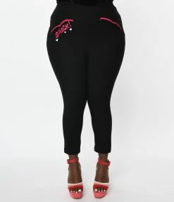 New Arrivals! Betty & Veronica X Unique Vintage Plus Size Black Heart & Smack Crop Pants