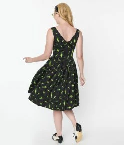 Miss Lulo, Inc. Black & Green Aliens Print Rubi Swing Dress Sale