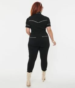 Clothing Unique Vintage Plus Size Black & Embroidered Floral Short Sleeve Jumpsuit