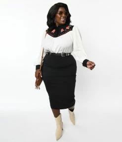 Clothing Unique Vintage Plus Size Black & White Western Floral Yoke Wiggle Dress