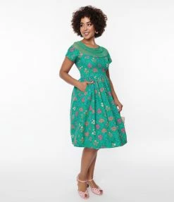 Unique Vintage Green Floral Argyle Flare Dress
