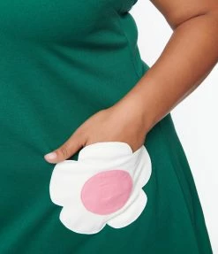 Smak Parlour Plus Size Emerald & Pink Daisy Haute Gossip Mini Dress Clothing