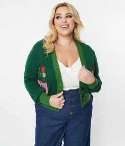 Smak Parlour Plus Size Green & Pink Flower Pocket Cardigan Clothing