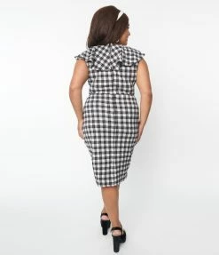 Clothing Unique Vintage Plus Size Grey & Black Plaid V-Neck Ruffle Wiggle Dress